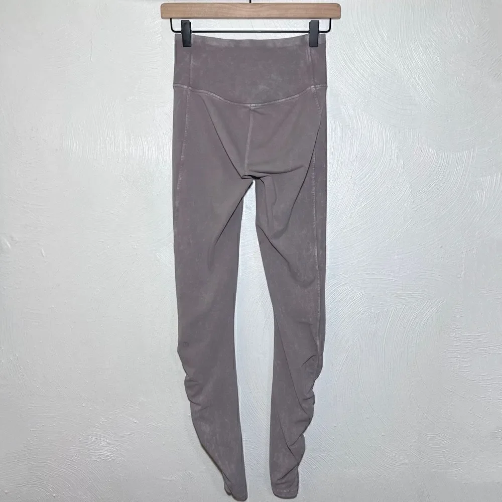 Lululemon Inner Glow Tight 28